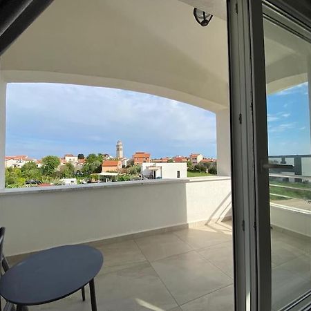 Apartment Laurus Premantura Exterior photo